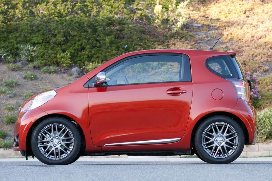  Scion iQ 2012 года  (фото 6 из 128)